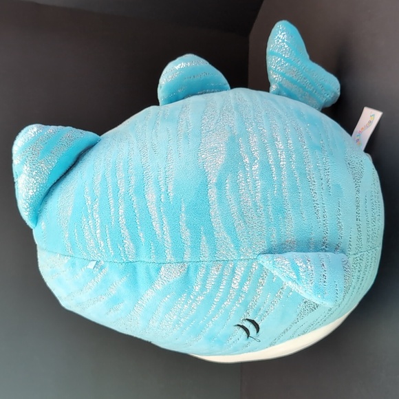 Squishmallows Lamar the Blue Whale Shark Plush Kellytoy. - Picture 5 of 8